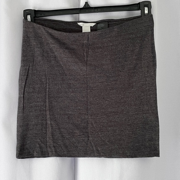 H&M Dresses & Skirts - H&M Basic Charcoal Gray Stretchy Pencil Mini Skirt Women's Size Small